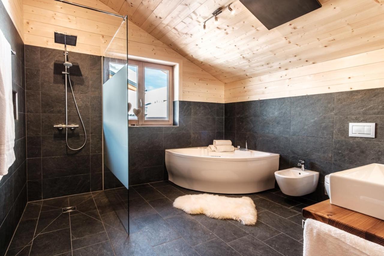 Heidi Chalets Falkert Heidialm - Chalets Bergwinter Patergassen Buitenkant foto